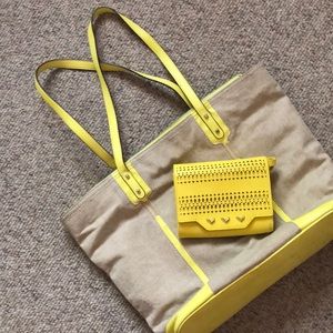 Tote with crossbody wallet by STELLA AND DOT